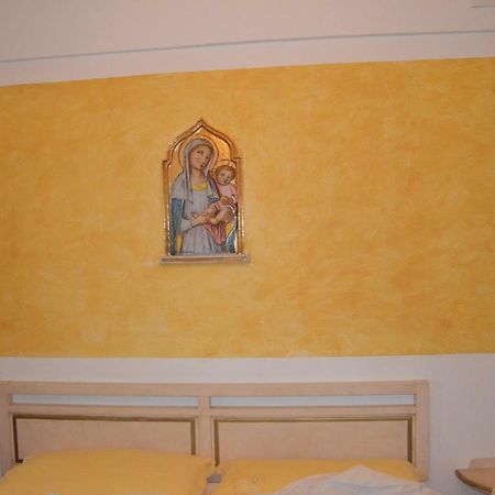 La Mammola Bed & Breakfast Positano Bagian luar foto